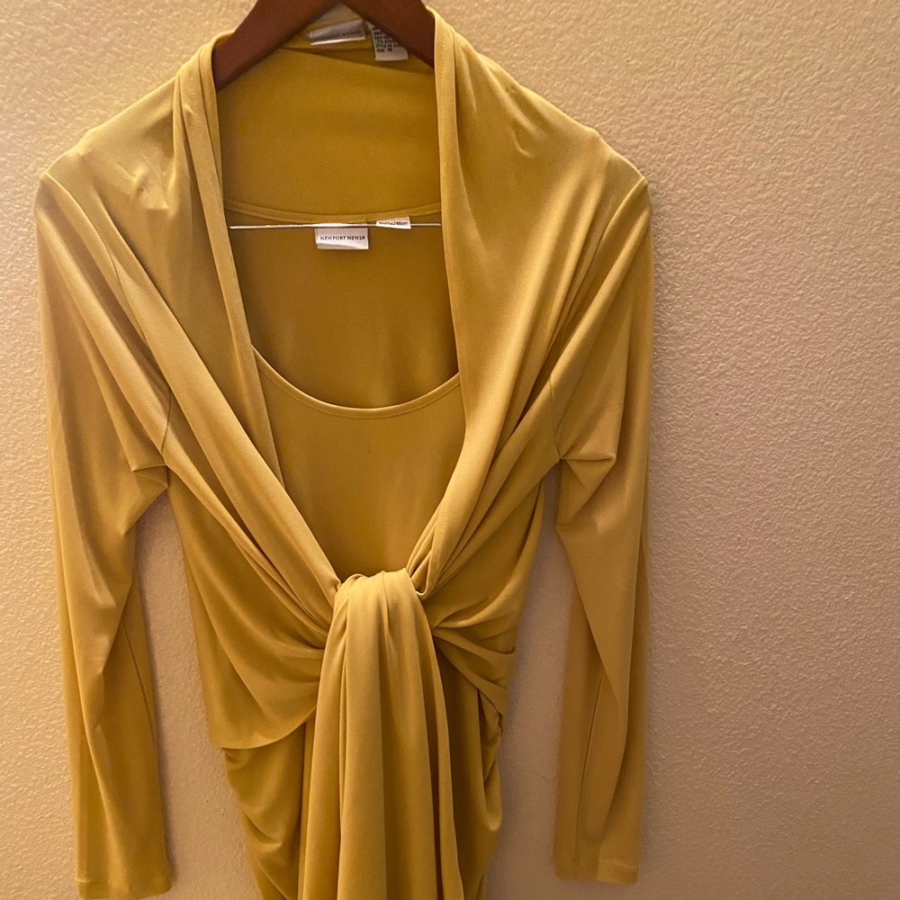 2 px NEWPORT NEWS Yellow dress and wrap. Size M